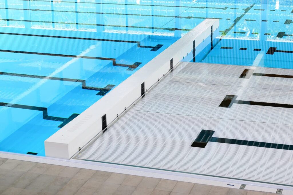Raised movable pool floor next to deeper water, showing the change in depth