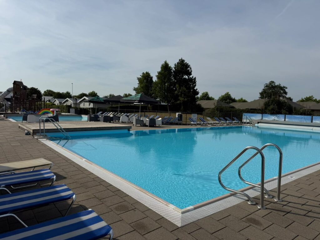 Outdoor pool at community pool Molenkoog, Den Burg (Texel)